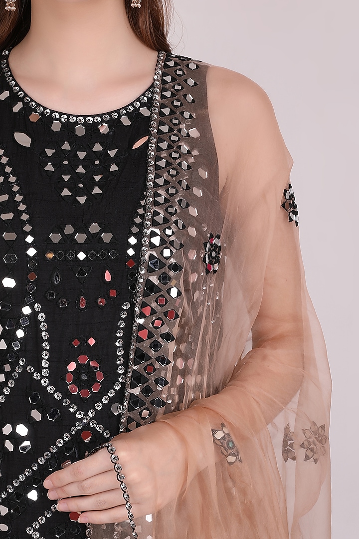 Black Banarasi Embroidered Gharara Set by Meraki By Rachna at Pernia's Pop Up Shop