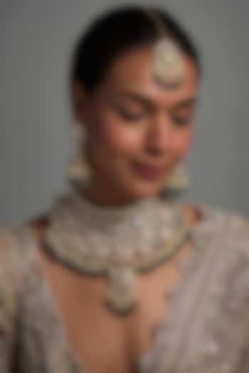 Two Tone Finish Kundan Polki & Emerald Beaded Enameled Necklace Set by Mesh Artisan