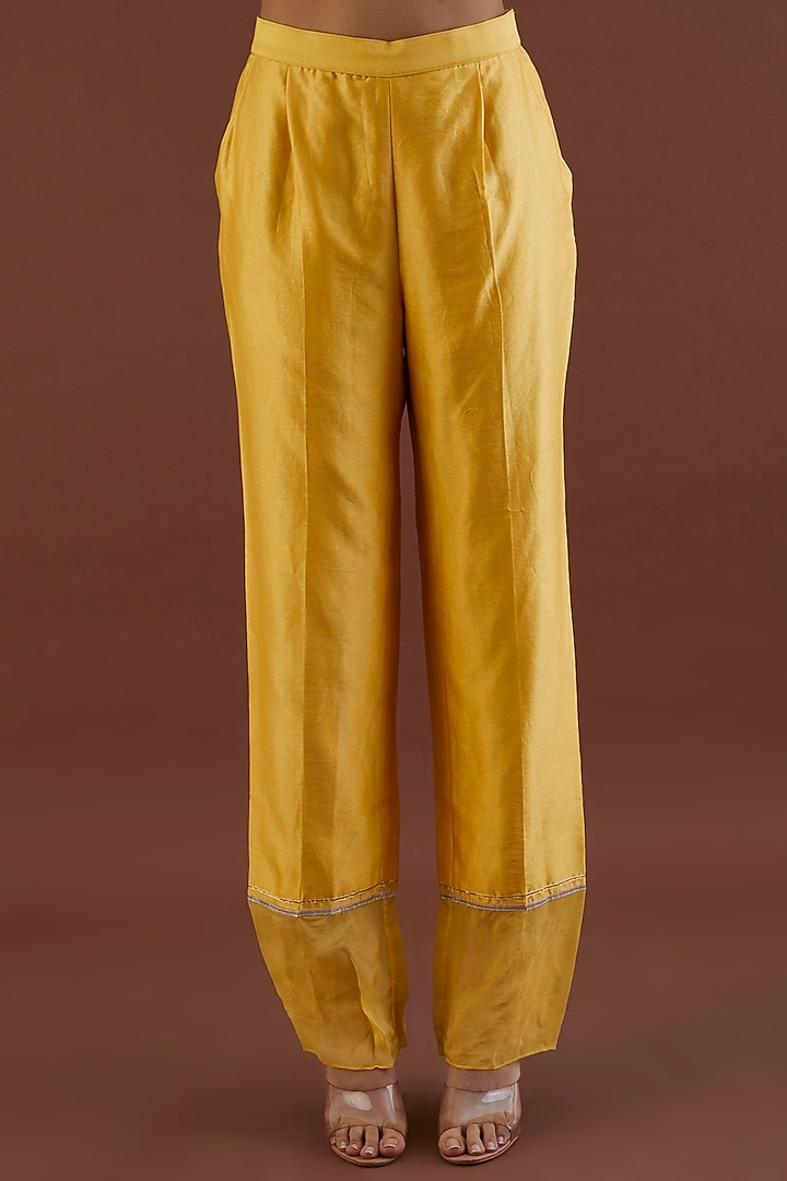 Pale Yellow Embroidered Kurta Set by Metamorphs at Pernia's Pop Up Shop