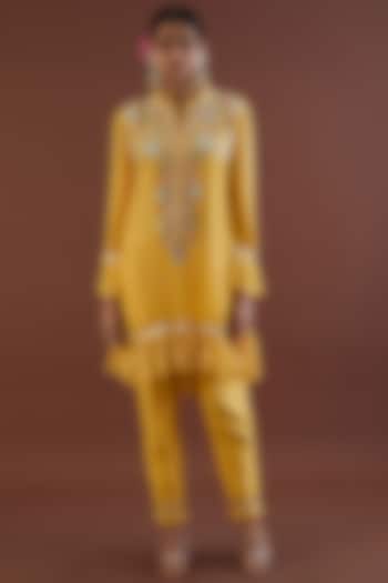 Pale Yellow Embroidered Tunic Set by Metamorphs
