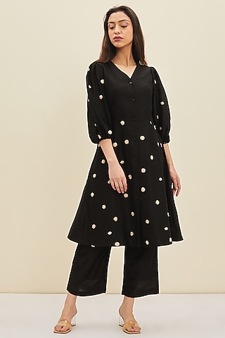 Black Hand Embroidered Tunic Set by Meadow