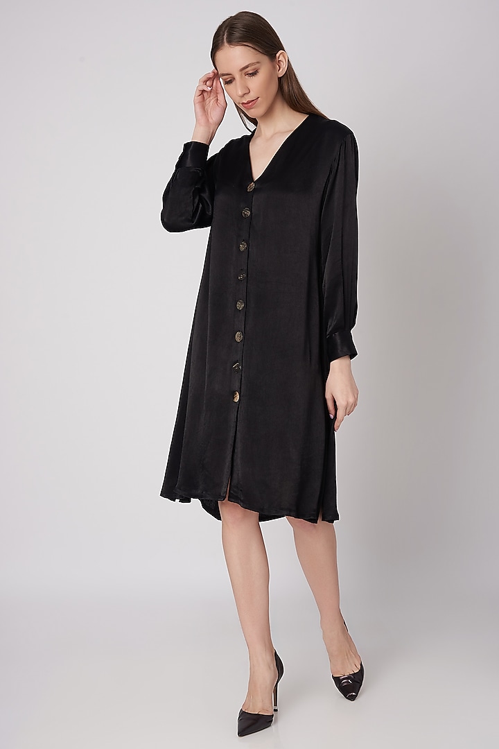 Black Silk Viscose Buttoned Dress With Belt by Meadow