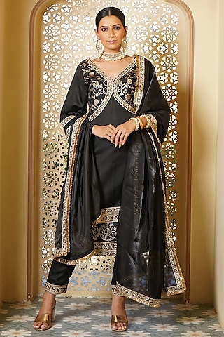 Black Cotton Silk Embroidered Kurta Set For Girls by Mei & Zu