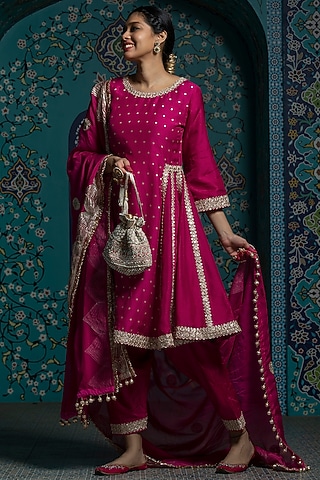 Fuchsia Pink Silk Brocade Tikki Flared Kurta Set For Girls by Mei & Zu