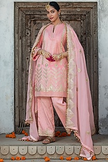 product-color-Blush Pink