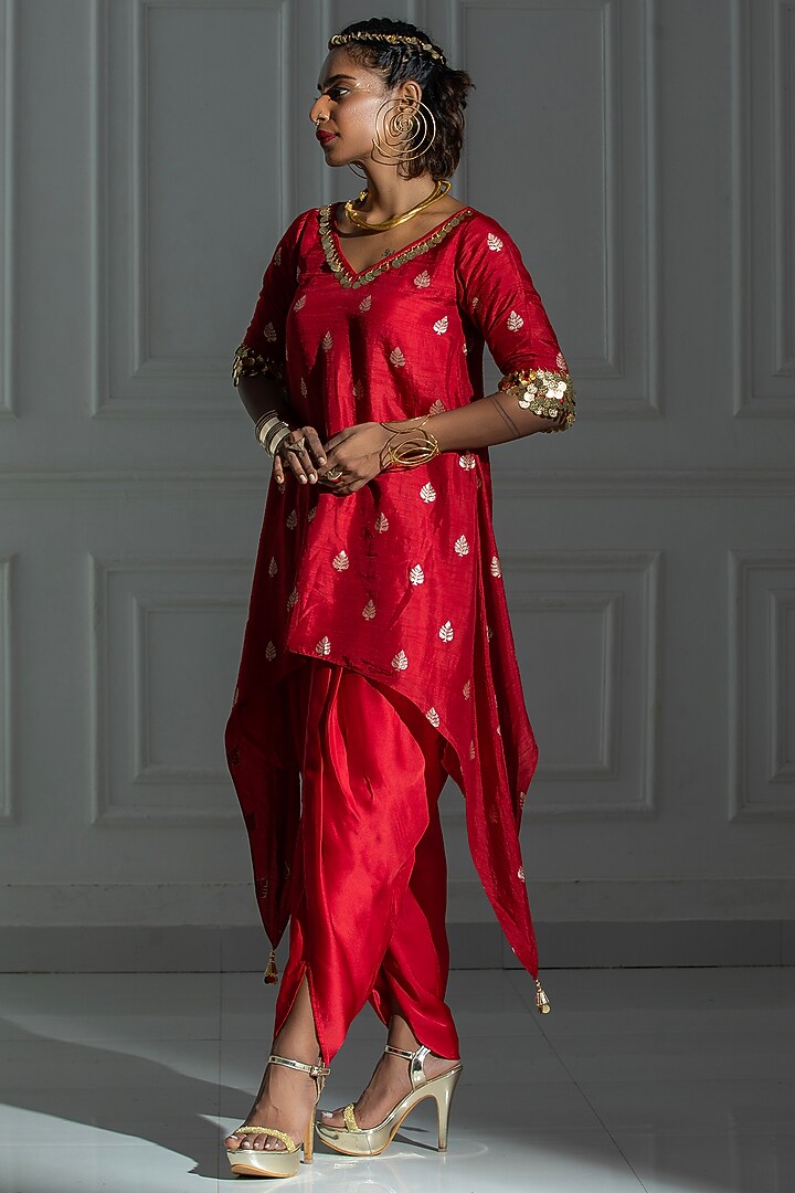 Rose Red Brocade Embroidered High-Low Kurta Set For Girls by Mei & Zu at Pernia's Pop Up Shop