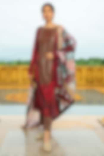 Maroon Georgette Printed & Embroidered Kurta Set For Girls by Mei & Zu at Pernia's Pop Up Shop