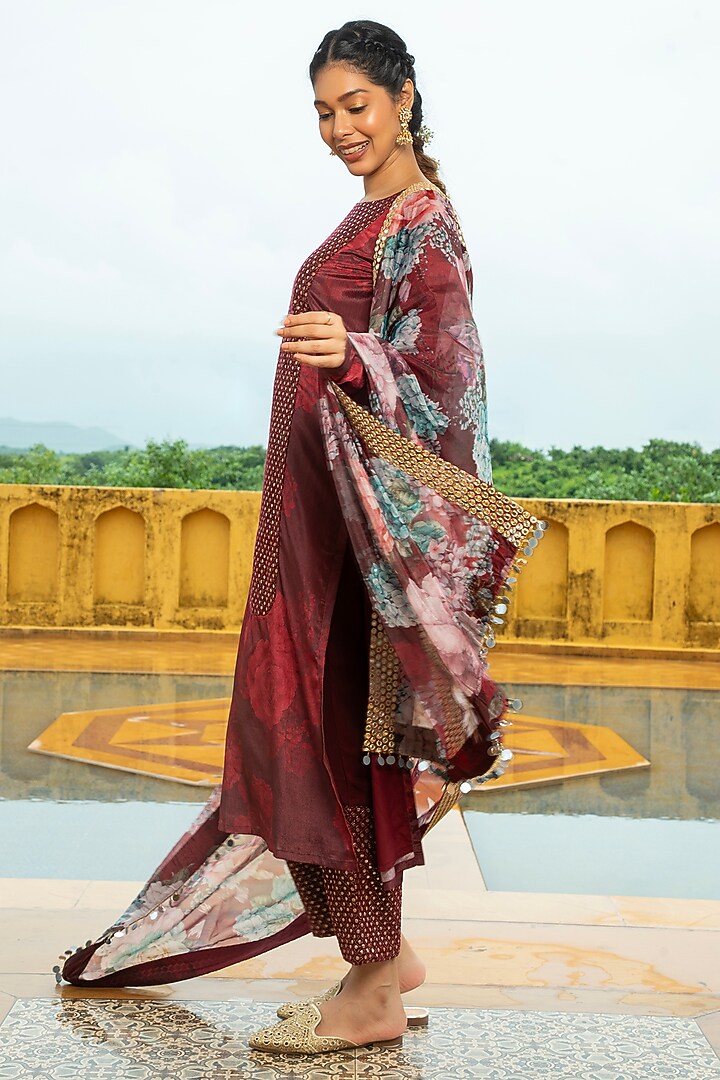 Maroon Georgette Printed & Embroidered Kurta Set For Girls by Mei & Zu at Pernia's Pop Up Shop