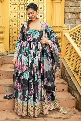 Black Georgette Printed & Embroidered Anarkali Set For Girls by Mei & Zu