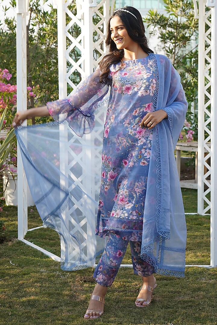 Blue Linen Floral Printed Kurta Set For Girls by Mei & Zu at Pernia's Pop Up Shop