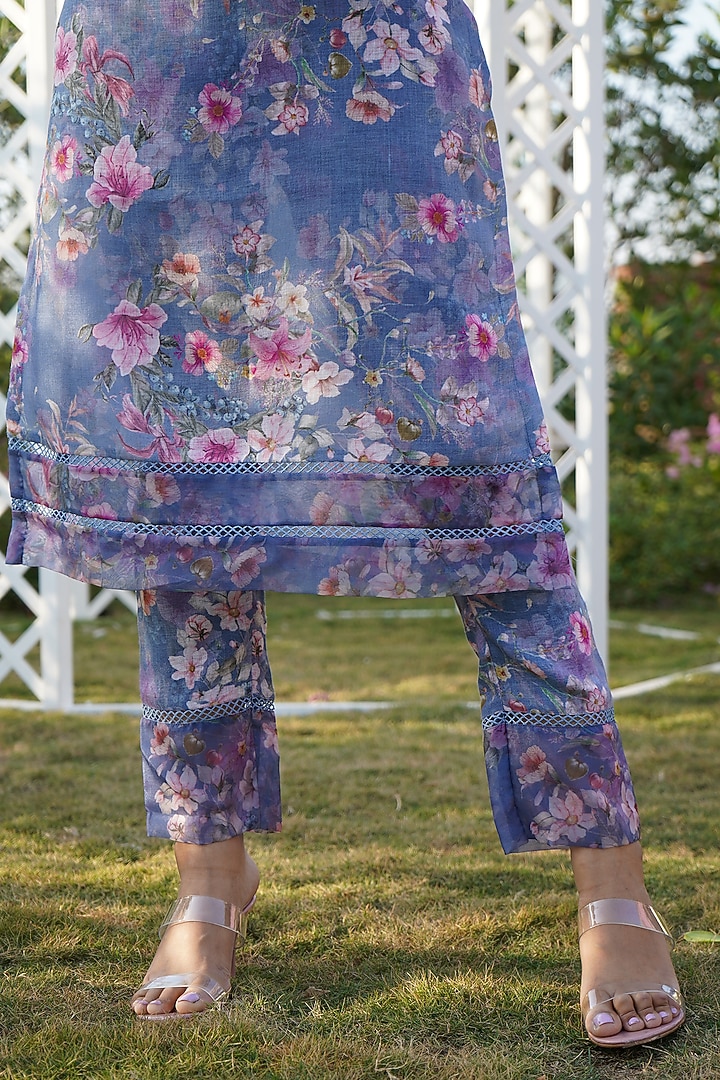 Blue Linen Floral Printed Kurta Set For Girls by Mei & Zu at Pernia's Pop Up Shop
