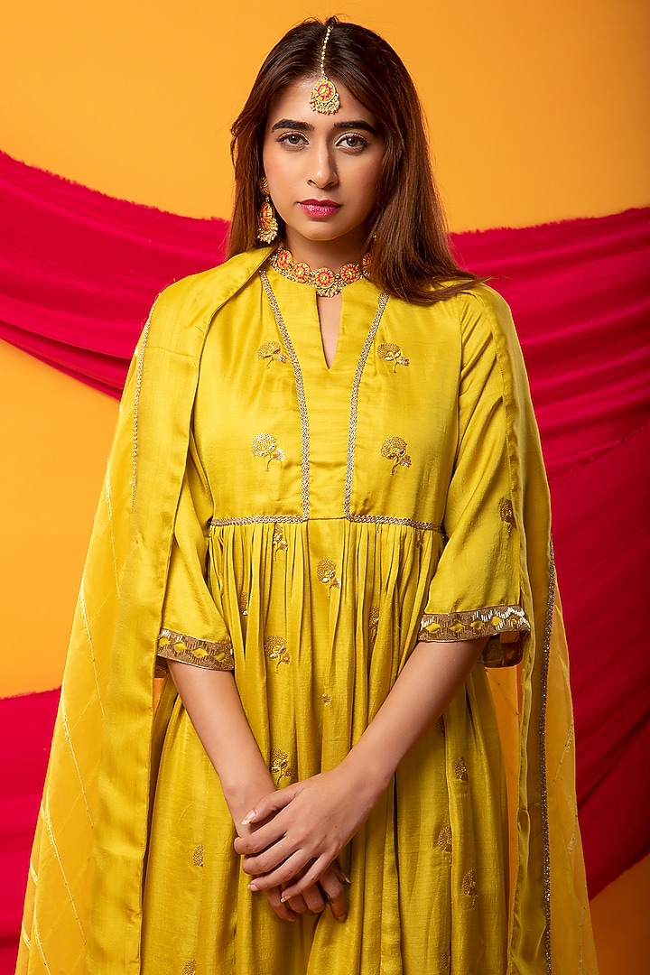 Yellow Silk Blend Machine Embroidered Anarkali Set For Girls by Mei & Zu at Pernia's Pop Up Shop