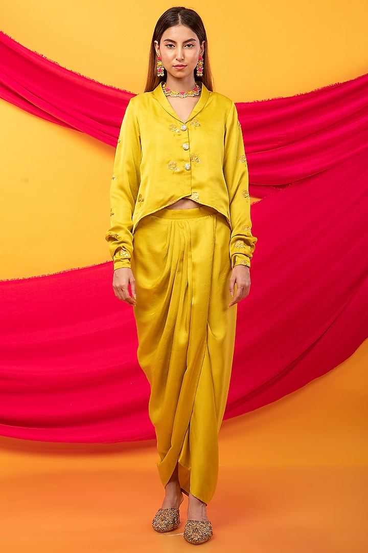 Yellow Silk Blend Machine Embroidered Jacket Set For Girls by Mei & Zu