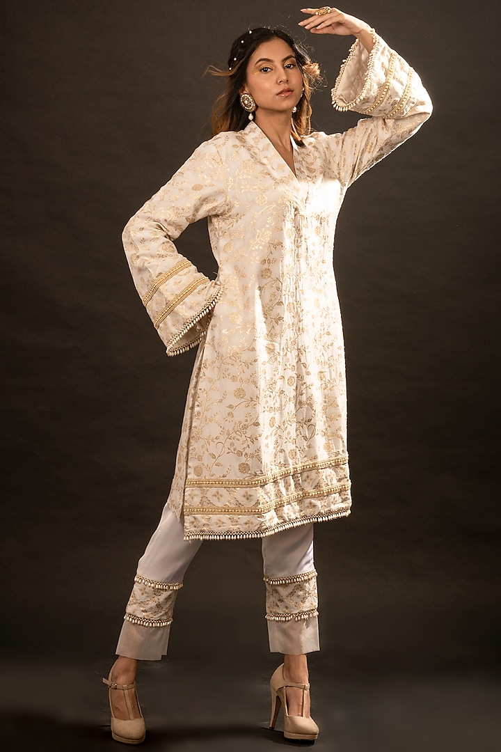 Gold Brocade Silk Floral Kurta Set For Girls by Mei & Zu at Pernia's Pop Up Shop