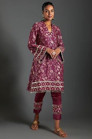 Plum Purple Brocade Printed Kurta Set For Girls by Mei & Zu