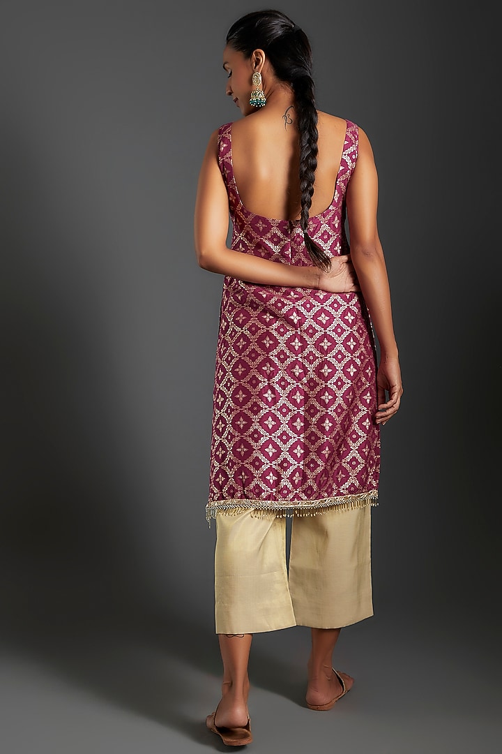 Purple Brocade Kurta Set For Girls by Mei & Zu at Pernia's Pop Up Shop