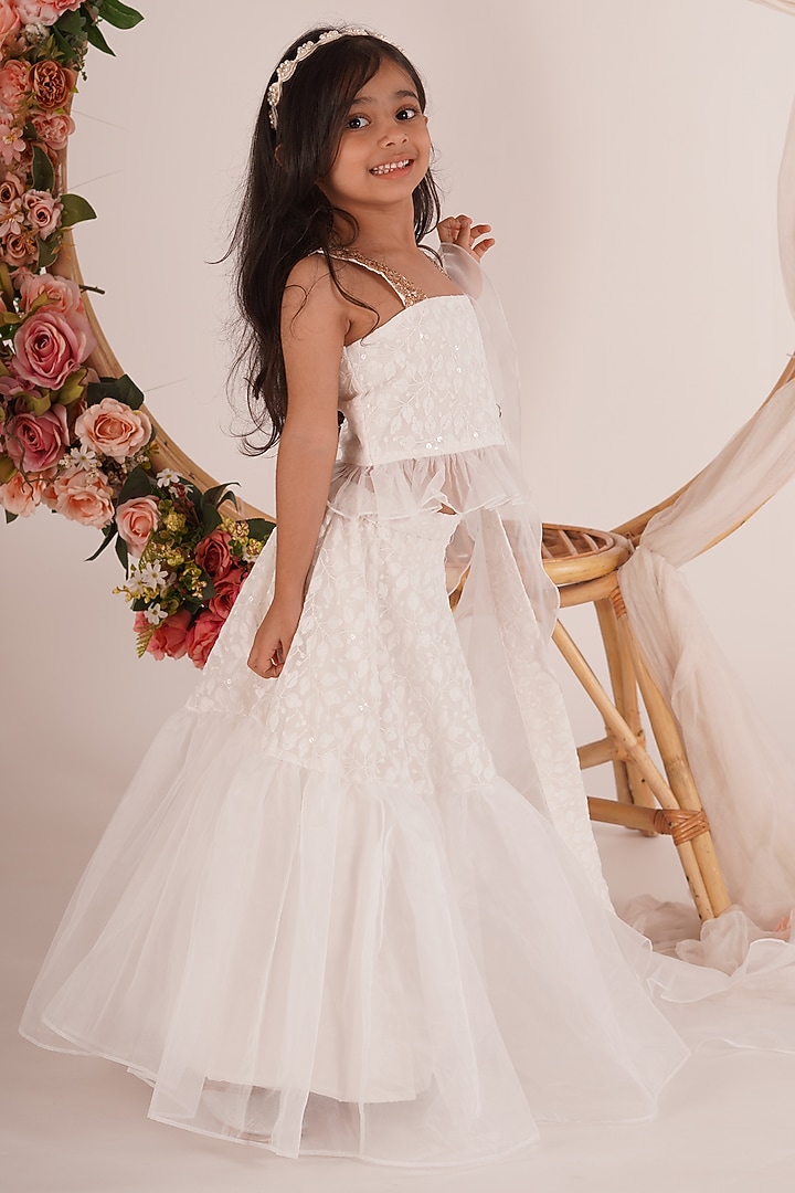 White Chikankari Embroidered Lehenga Set For Girls by Mei & Zu at Pernia's Pop Up Shop