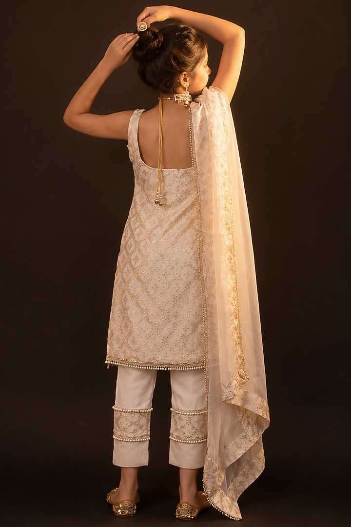 White & Gold Brocade Kurta Set For Girls by Mei & Zu at Pernia's Pop Up Shop
