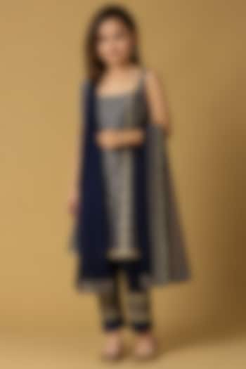 Deep Blue Brocade Kurta Set For Girls by Mei & Zu at Pernia's Pop Up Shop