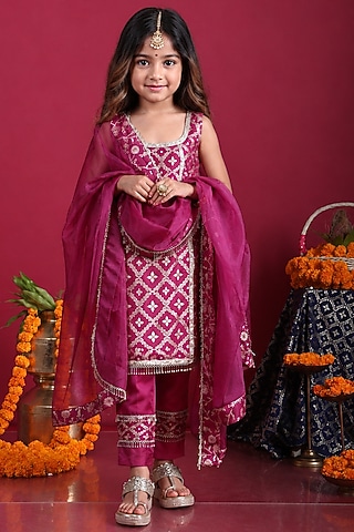 Plum Purple Brocade Printed Kurta Set For Girls by Mei & Zu
