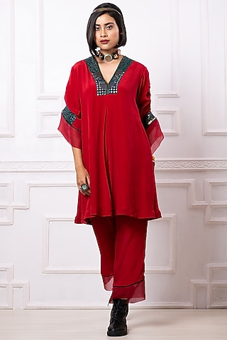 Red Art Crepe & Organza Embroidered Kurta Set by Megha Garg