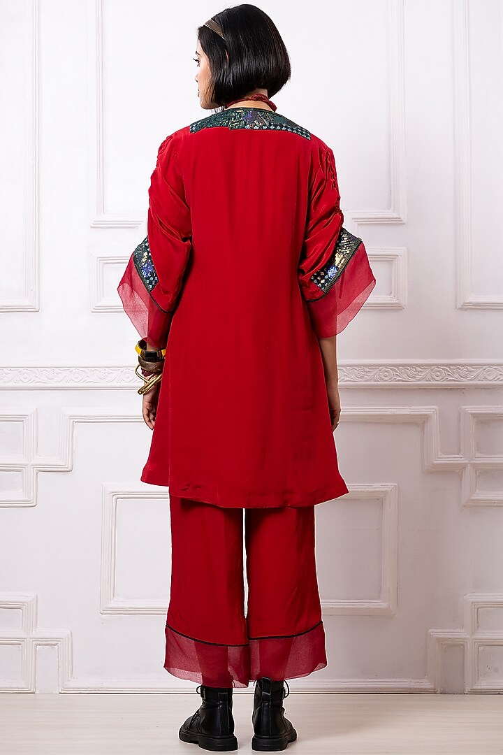 Red Art Crepe & Organza Embroidered Kurta Set by Megha Garg at Pernia's Pop Up Shop