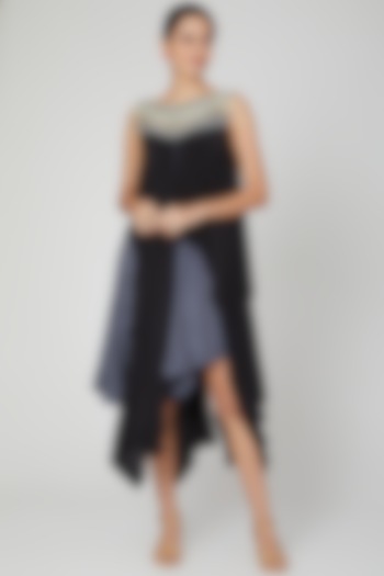 Black Embroidered Kurta Vacation Dress by Megha Garg at Pernia's Pop Up Shop