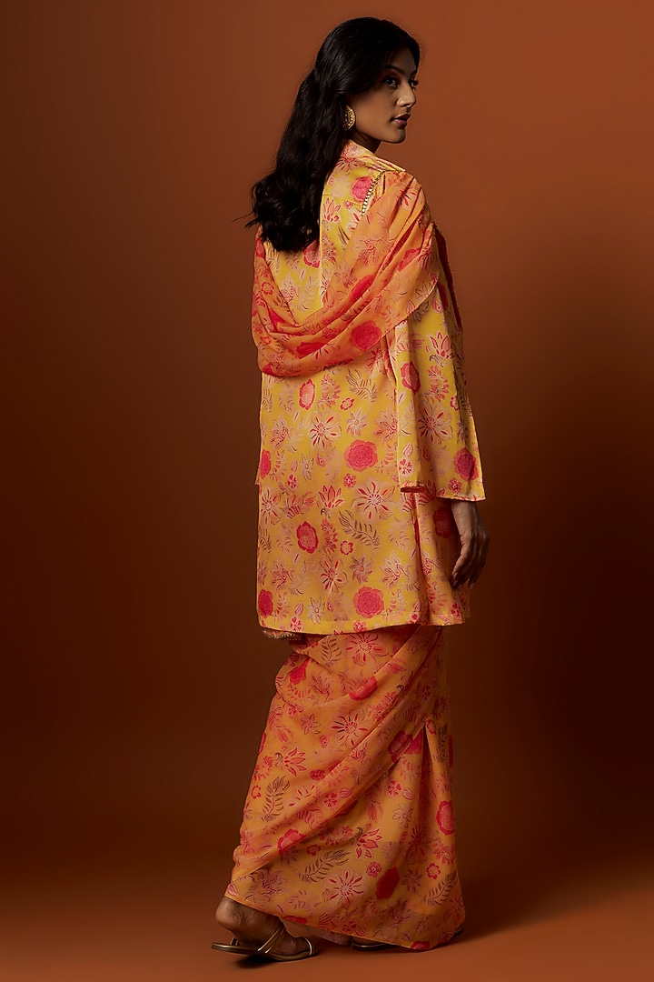 Yellow Slub Linen Satin Floral Printed & Hand Embroidered Jacket Party Wear Saree Set by Meghna Shah at Pernia's Pop Up Shop