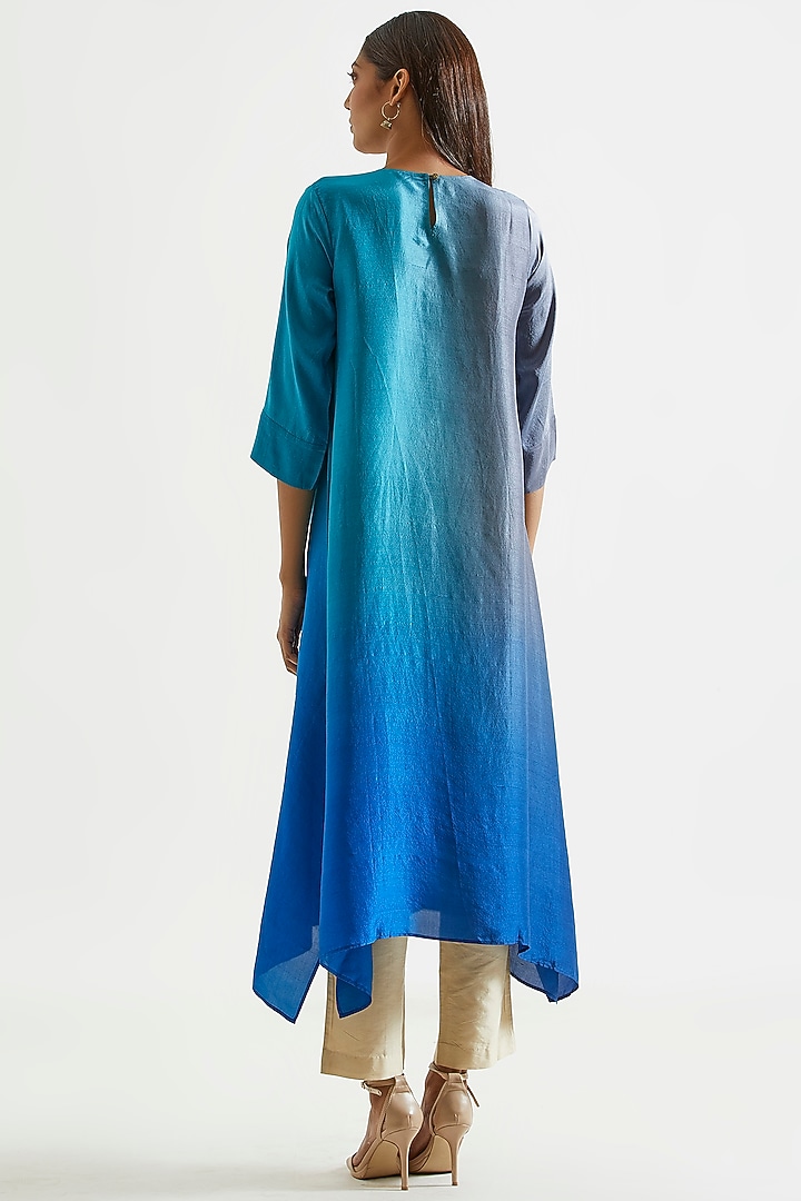 Sky Blue & Grey Ombre Asymmetric Kurta Dress With Stole by Meghna Panchmatia at Pernia's Pop Up Shop