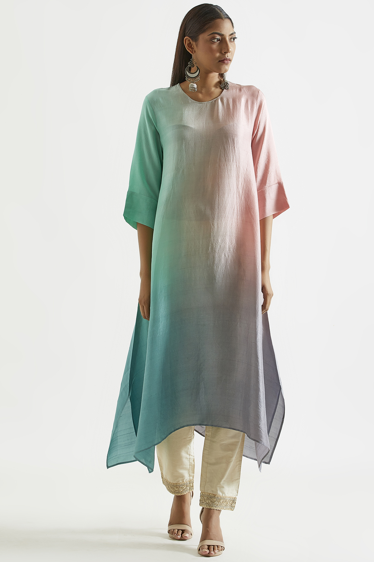 Peach & Turquoise Ombre Asymmetric Kurta With Printed Stole by Meghna Panchmatia at Pernia's Pop Up Shop