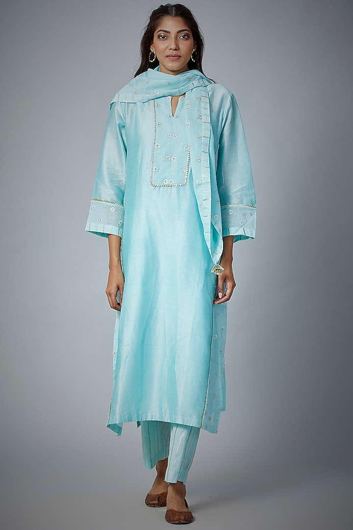 Powder Blue Embroidered Kurta Set by Meghna Panchmatia at Pernia's Pop Up Shop