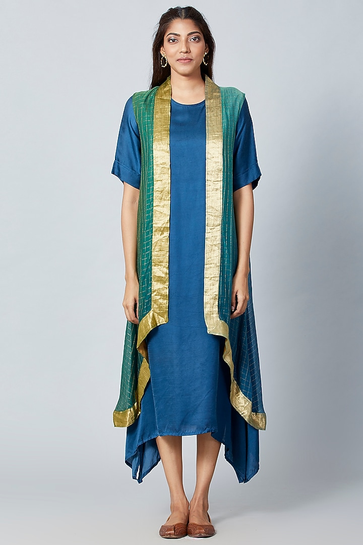 Turquoise Asymmetric Kurta With Cape by Meghna Panchmatia at Pernia's Pop Up Shop