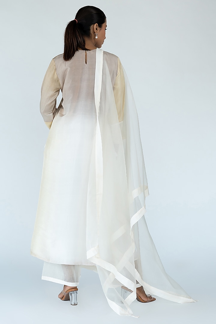 Ivory Ombre Pure Crepe Color Blocked Kurta Set by Meghna Panchmatia at Pernia's Pop Up Shop