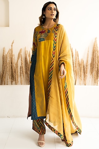 Yellow Silk Ombre Kalidar Kurta Set by Meghna Panchmatia
