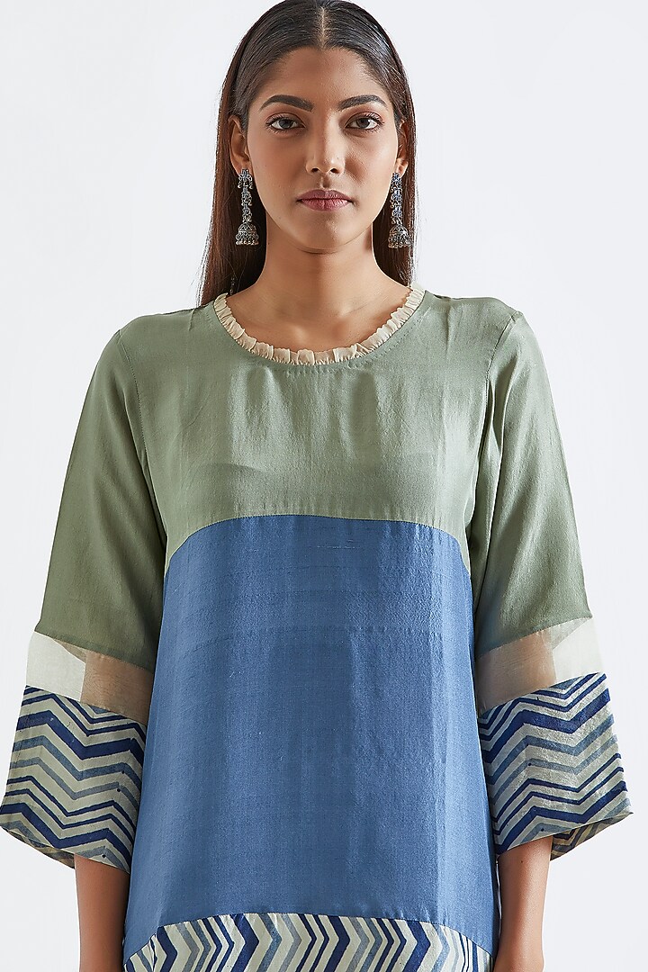 Cobalt Blue Ombre Block Printed Kurta by Meghna Panchmatia at Pernia's Pop Up Shop