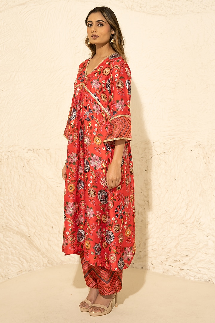 Red Silk Kalamkari Gathered Kurta Set by Meghna Panchmatia at Pernia's Pop Up Shop