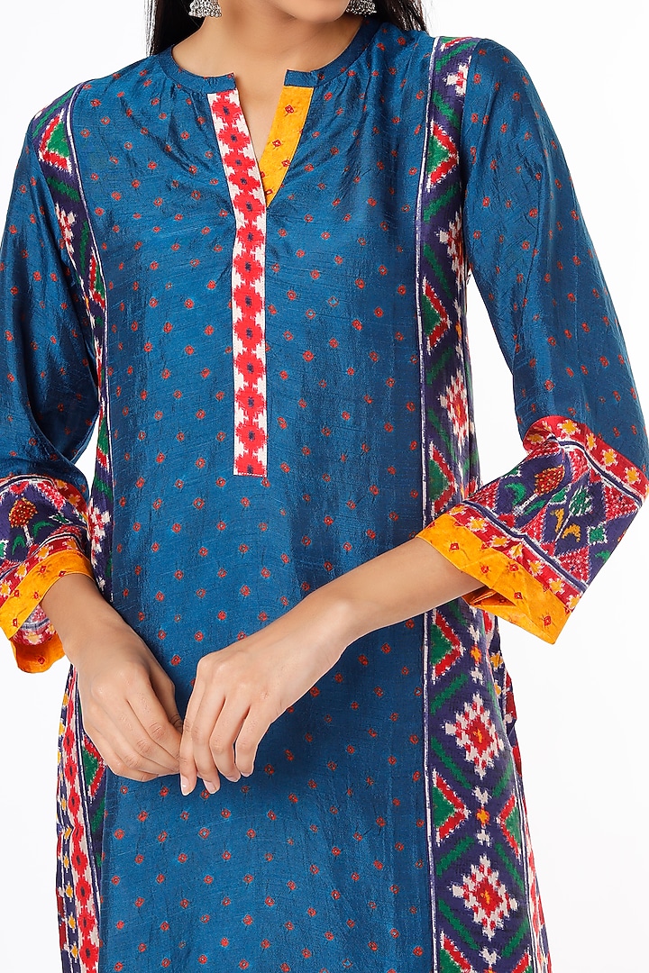 Cobalt Blue Silk Blend Printed Kurta by Meghna Panchmatia at Pernia's Pop Up Shop