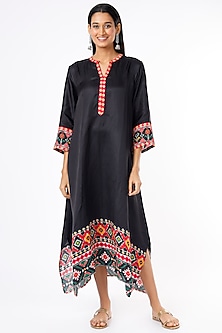 product-color-Black