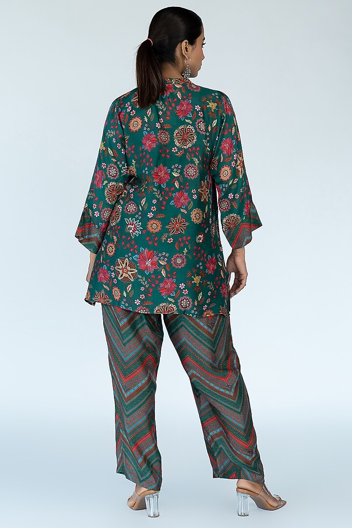 Green Silk Floral Printed & Mirror Embroidered Co-Ord Set by Meghna Panchmatia at Pernia's Pop Up Shop