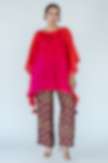 Fuchsia & Red Pure Silk Hand-Dyed Ombre Kaftan Set by Meghna Panchmatia at Pernia's Pop Up Shop