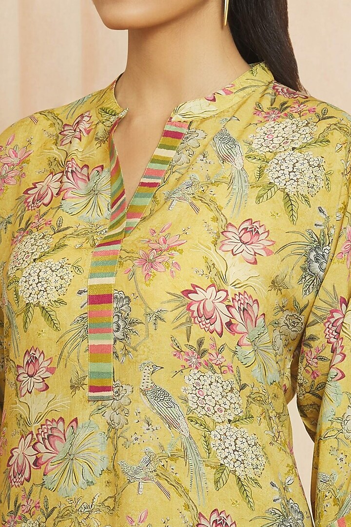 Yellow Cotton Silk Bird Printed Co-Ord Set by Meghna Panchmatia at Pernia's Pop Up Shop