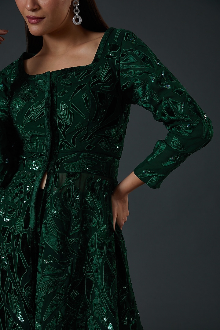 Emerald Green Velvet & Organza Jacket Set by Mishru at Pernia's Pop Up Shop  2026