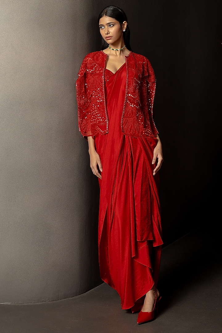 Red Silk Pre-Draped Cape Bridal Saree Set by Mishru at Pernia's Pop Up Shop