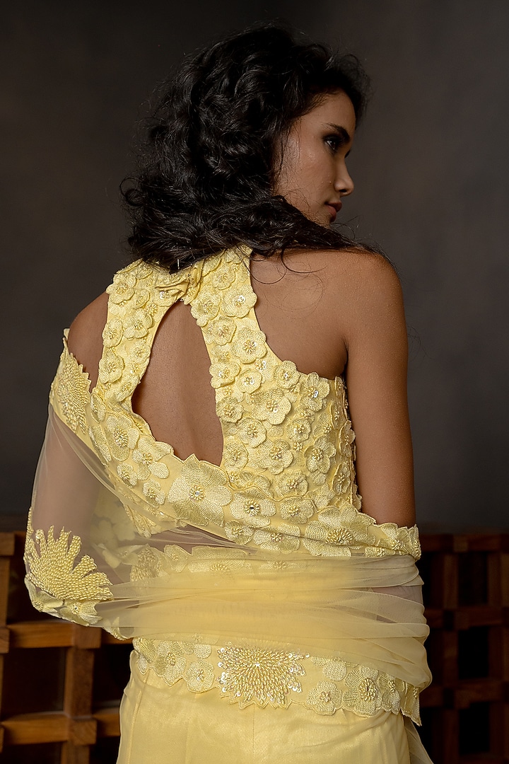 Butter Yellow Tulle Floral Embroidered Bridal Saree Set by Mishru at Pernia's Pop Up Shop