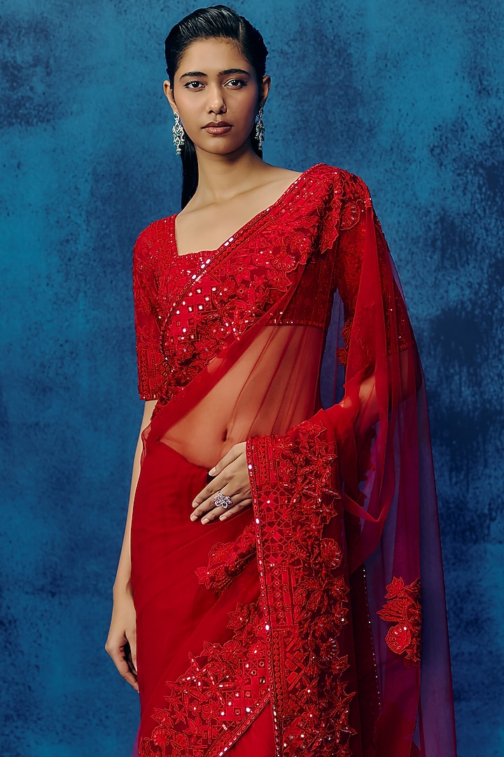 Red Tulle Floral Embroidered Bridal Saree Set by Mishru at Pernia's Pop Up Shop