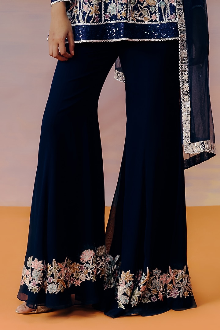 Navy Blue Organza Floral Embroidered Kurta Set by Mishru at Pernia's Pop Up Shop