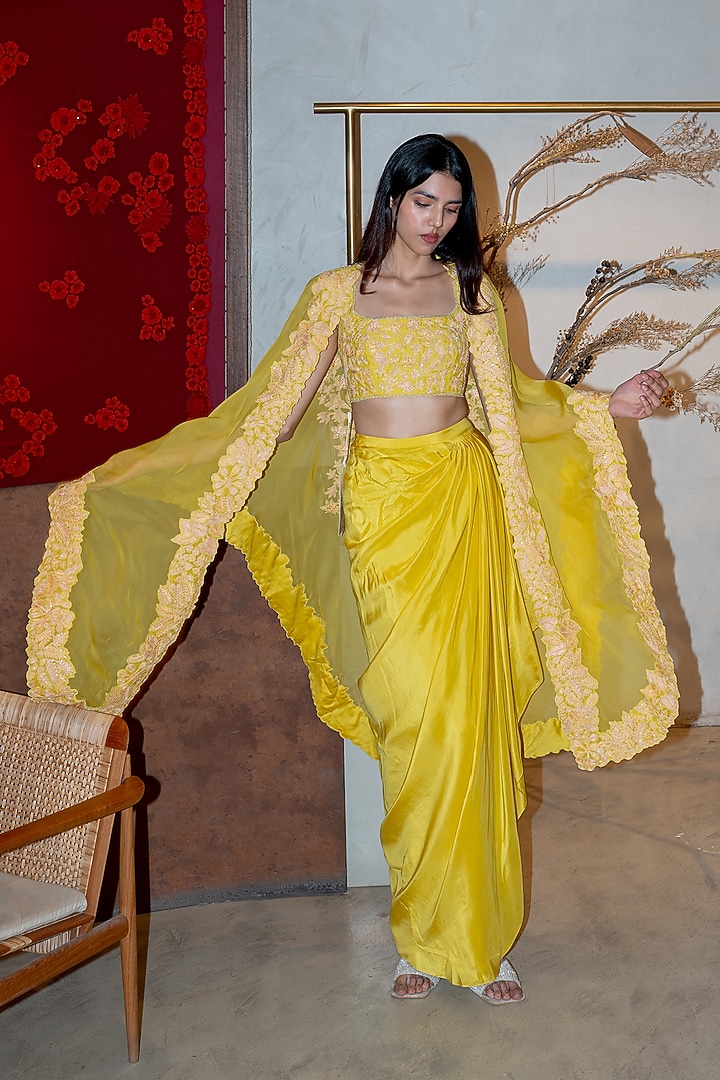 Yellow Organza & Silk Triangle Cape Set by Mishru at Pernia's Pop Up Shop