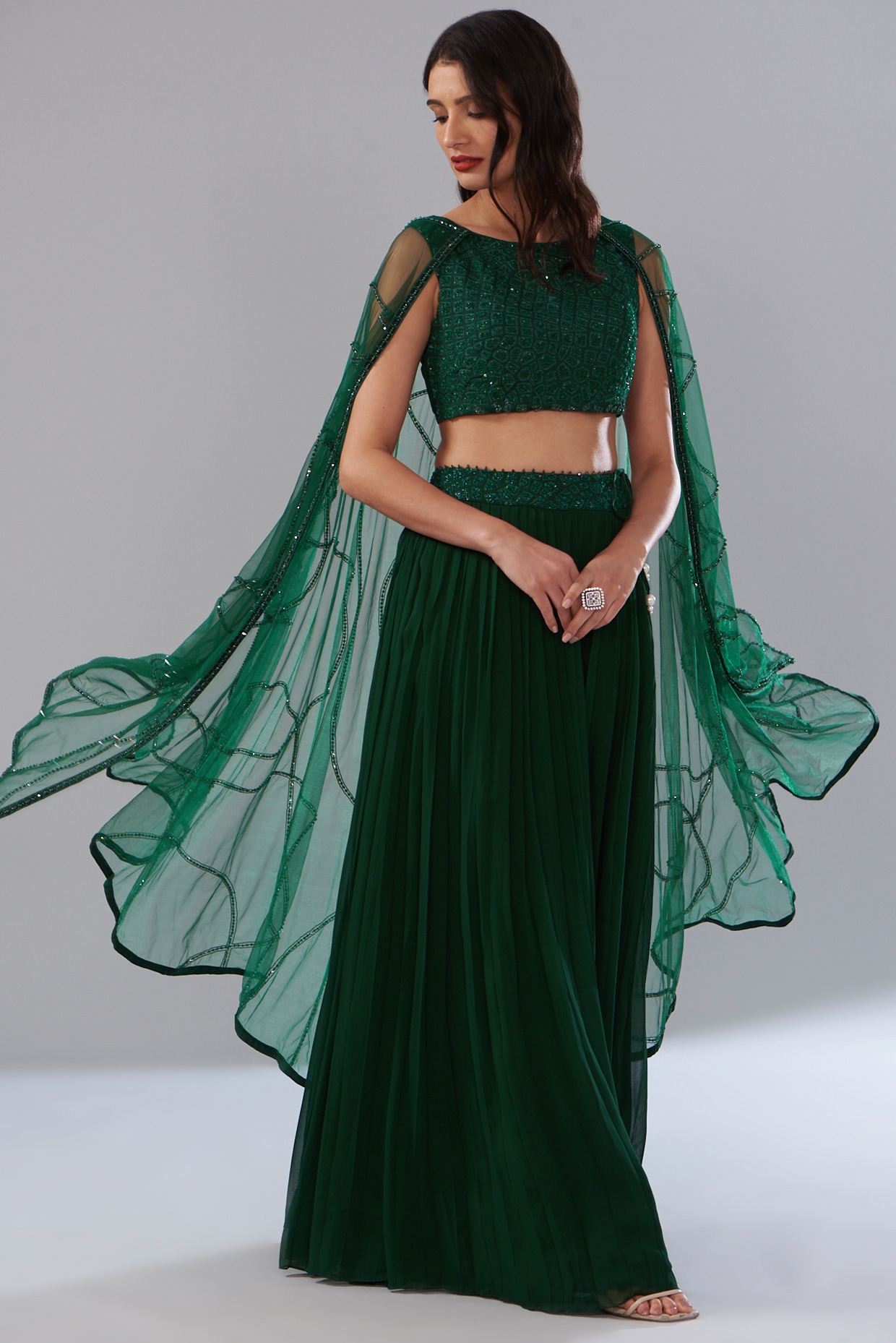 Green pleated skirt h and outlet m