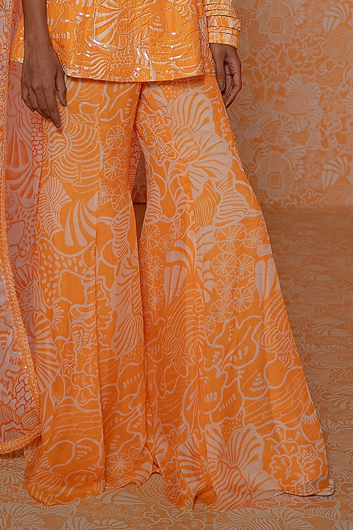 Tangerine Habutai Silk Embellished Kurta Set by Mishru at Pernia's Pop Up Shop