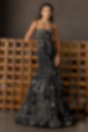 Black Tulle Embroidered Fish-Cut Bridal Lehenga Set by Mishru at Pernia's Pop Up Shop
